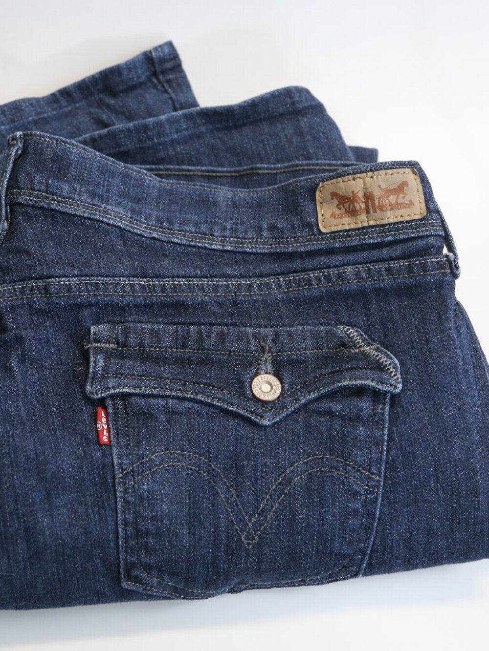 Levi’s 515 Bootcut Dark Wash Flap Pocket Jeans Women's Size 16s, Men's 33x30